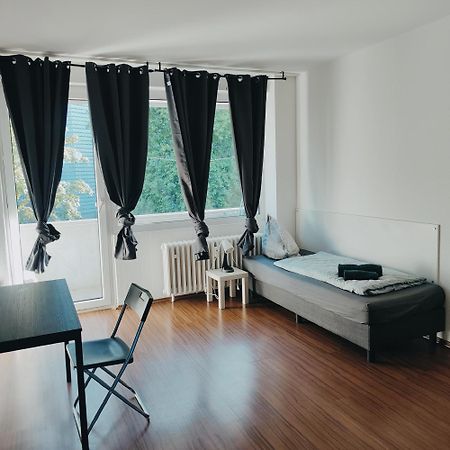 Ferienwohnung Monteurwohnung Messewohnung Duisburg Sued Grenze Duesseldorf 6 Personen Eksteriør bilde