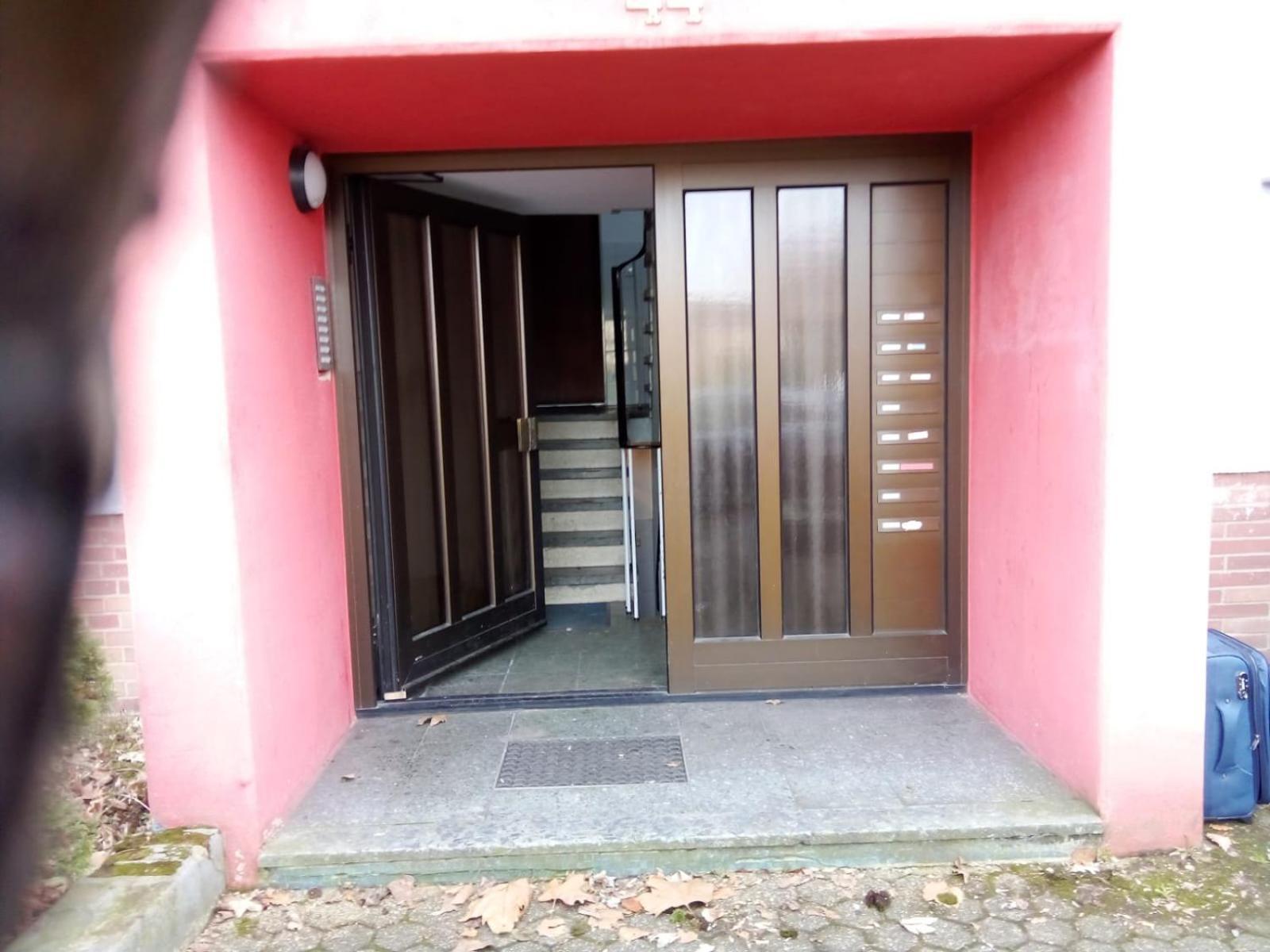 Ferienwohnung Monteurwohnung Messewohnung Duisburg Sued Grenze Duesseldorf 6 Personen Eksteriør bilde