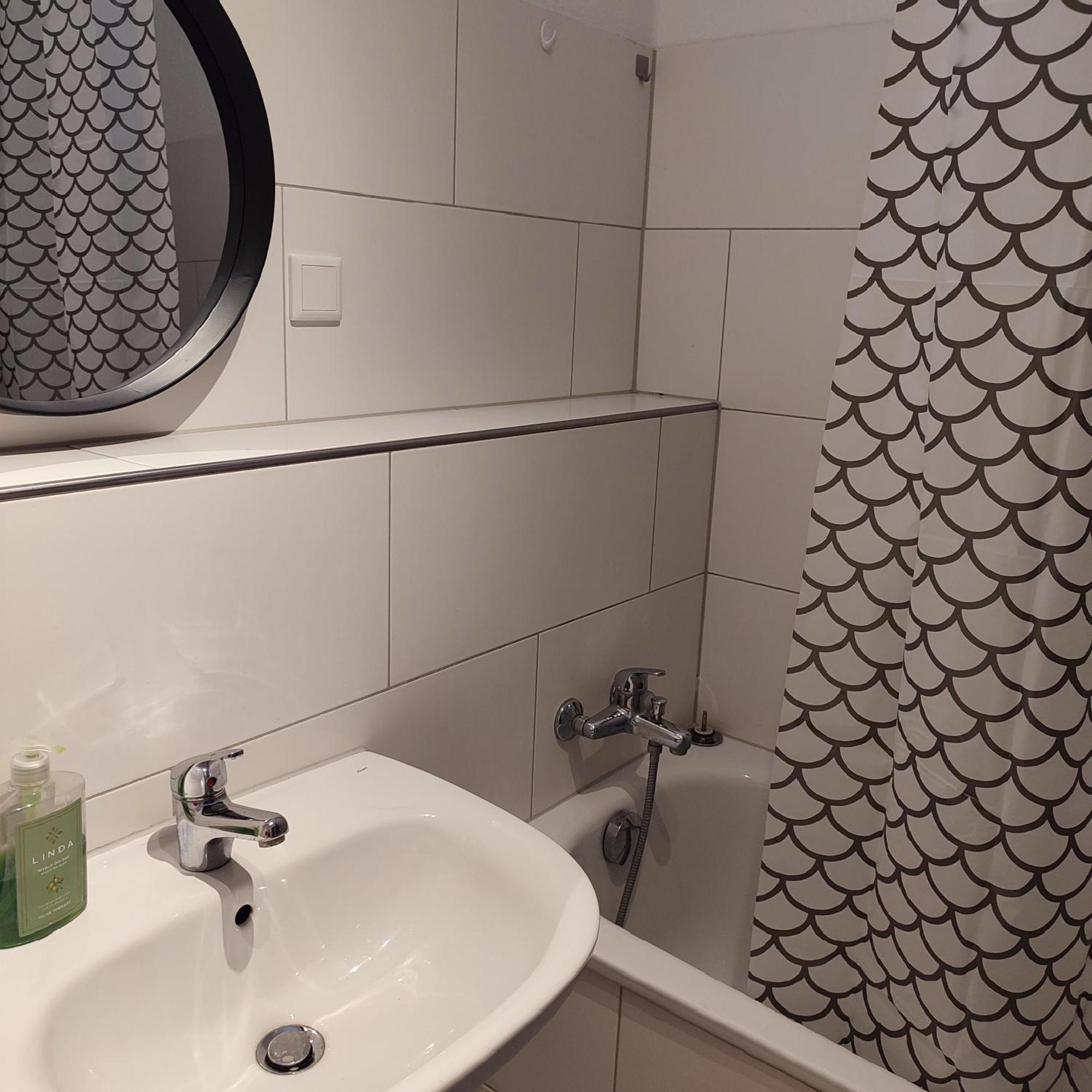 Ferienwohnung Monteurwohnung Messewohnung Duisburg Sued Grenze Duesseldorf 6 Personen Eksteriør bilde