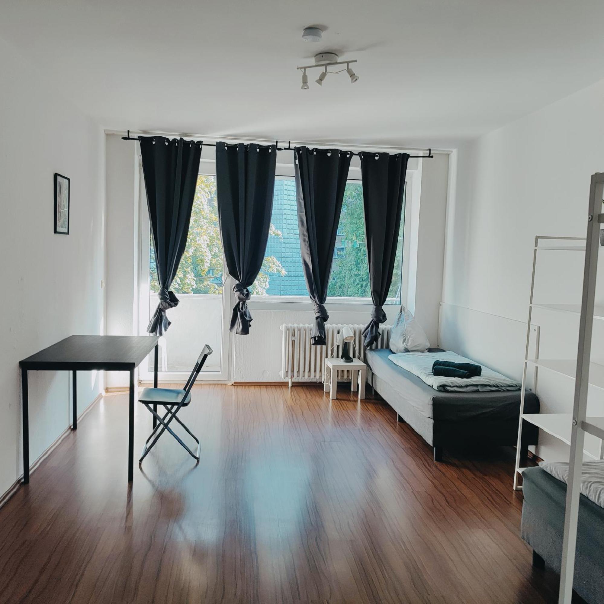 Ferienwohnung Monteurwohnung Messewohnung Duisburg Sued Grenze Duesseldorf 6 Personen Eksteriør bilde